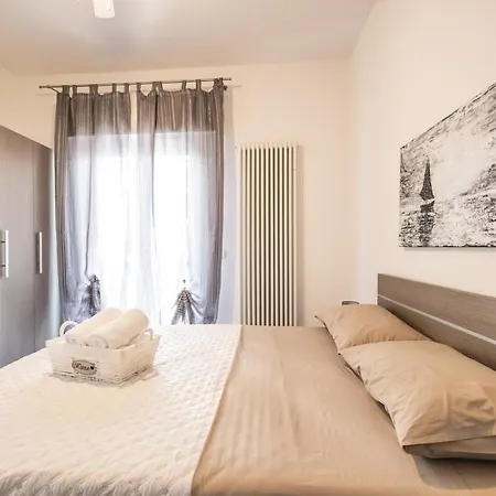 Leone Apartment