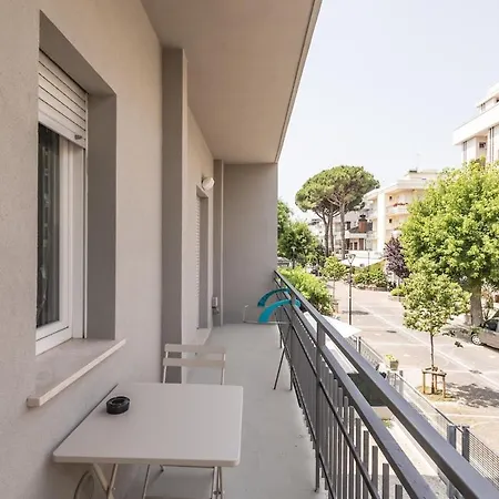 Апартаменты Leone Мизано-Адриатико